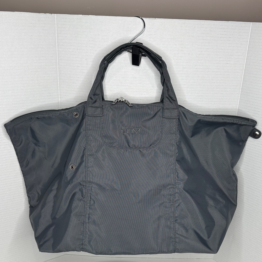 TUMI Travel Overnight Lightweight Foldable Tote -EUC